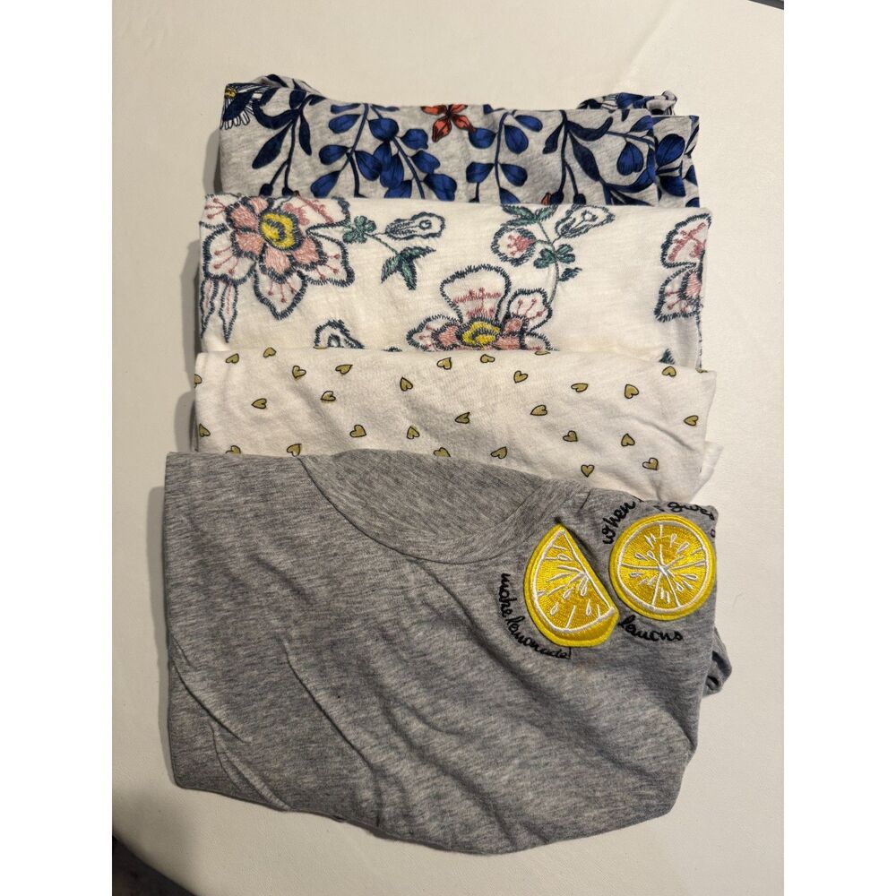Bundle (4) Loft Casual Patterned & Graphic T-Shirts